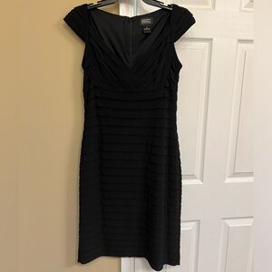 Adrianna Papell Special occasion Dresss. Size 10 black, very figure flattering